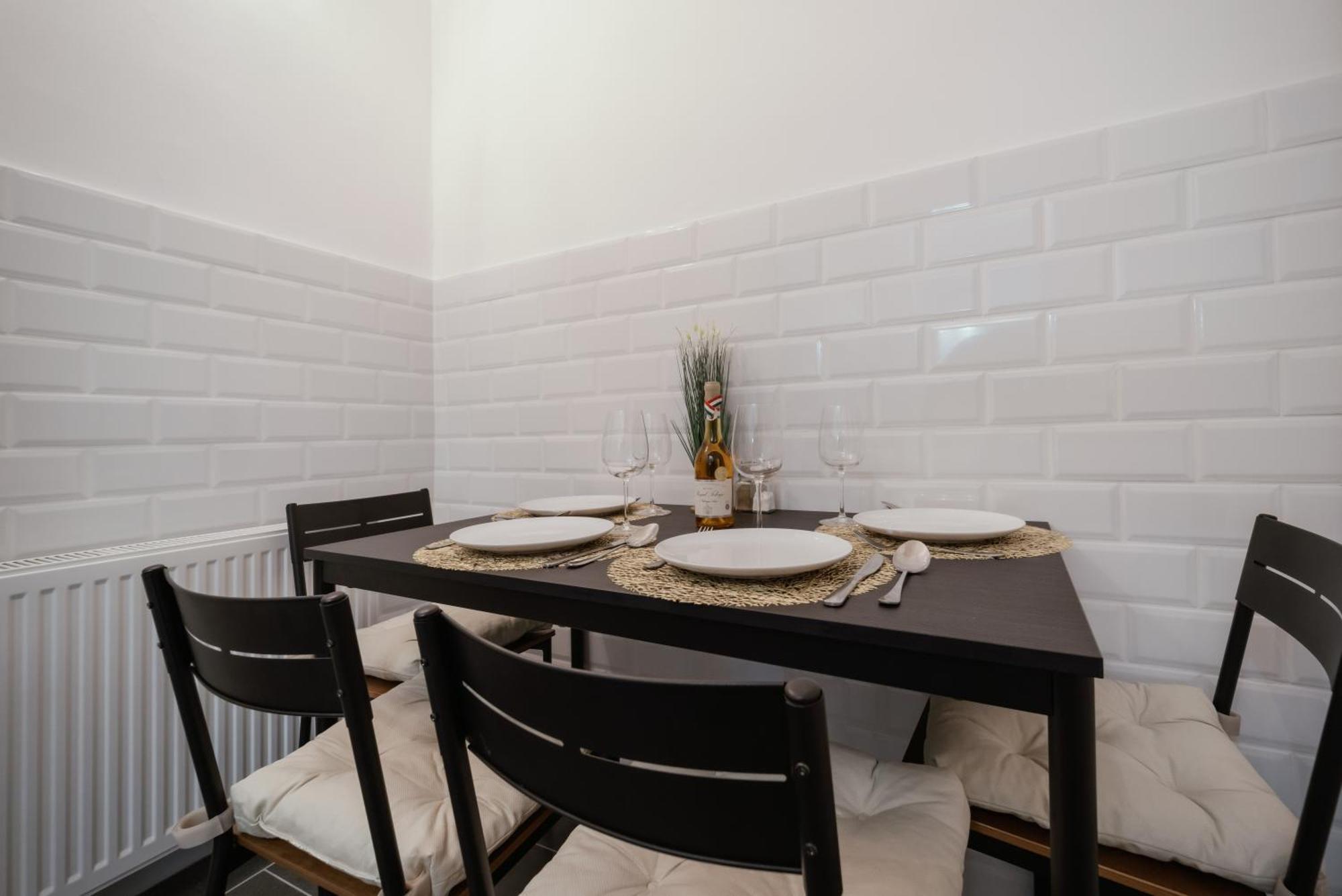 Modelia Apartment At Gellert Square Budapeşte Dış mekan fotoğraf